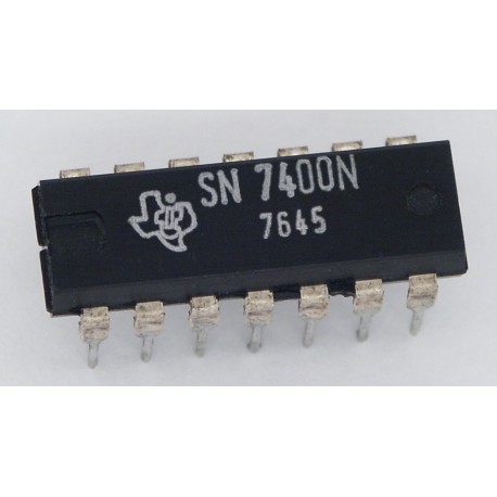 SN7400